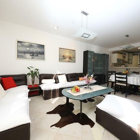 زادار Apartment Riva المظهر الخارجي الصورة